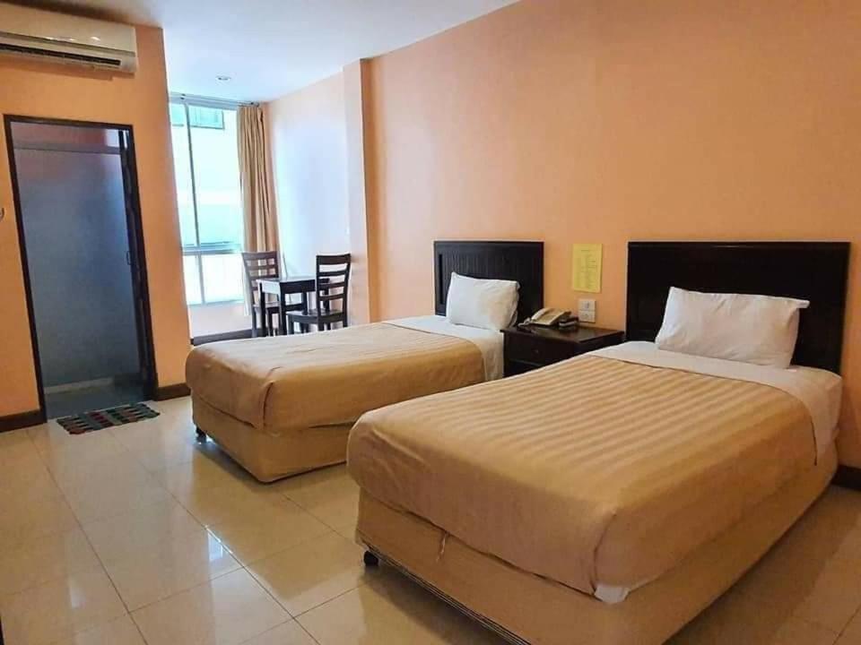 The Victory Hotel Ban Muang Daeng Exterior foto